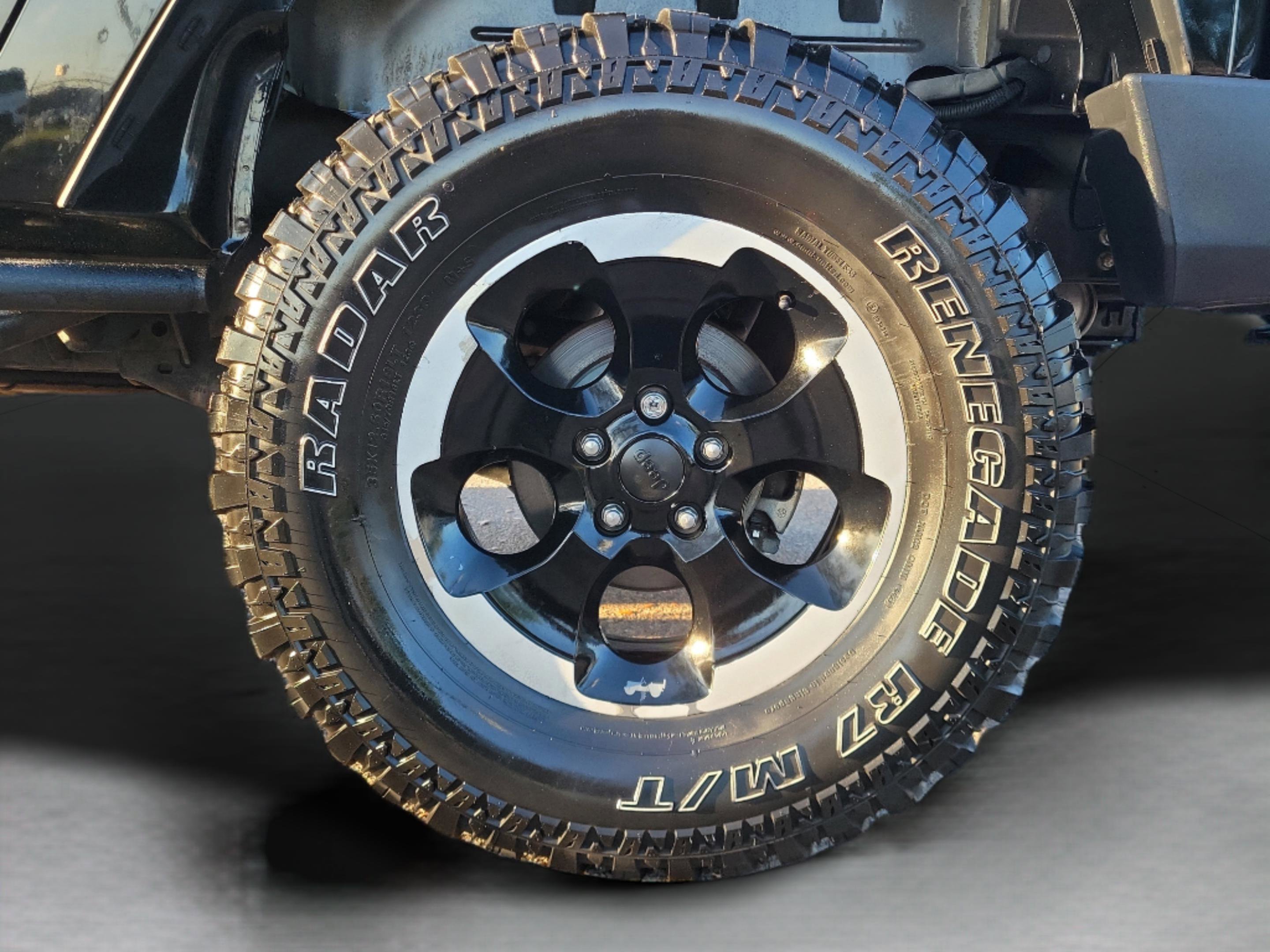 Used 2015 Jeep Wrangler Sport image 6