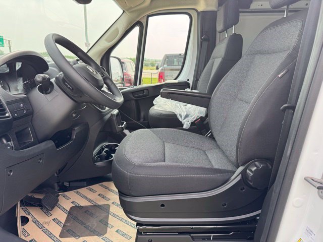New 2025 RAM ProMaster 1500 w/ Convenience Group FWD image 9