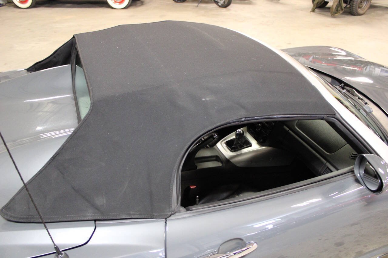 Used 2009 Saturn Sky Red Line RWD image 18