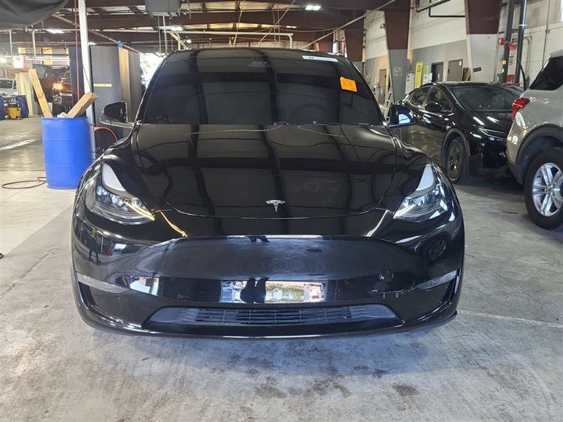 Used 2025 Tesla Model Y Long Range image 2