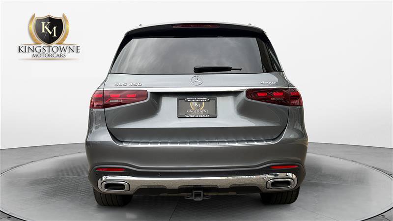 Used 2024 Mercedes-Benz GLS 450 4MATIC image 4