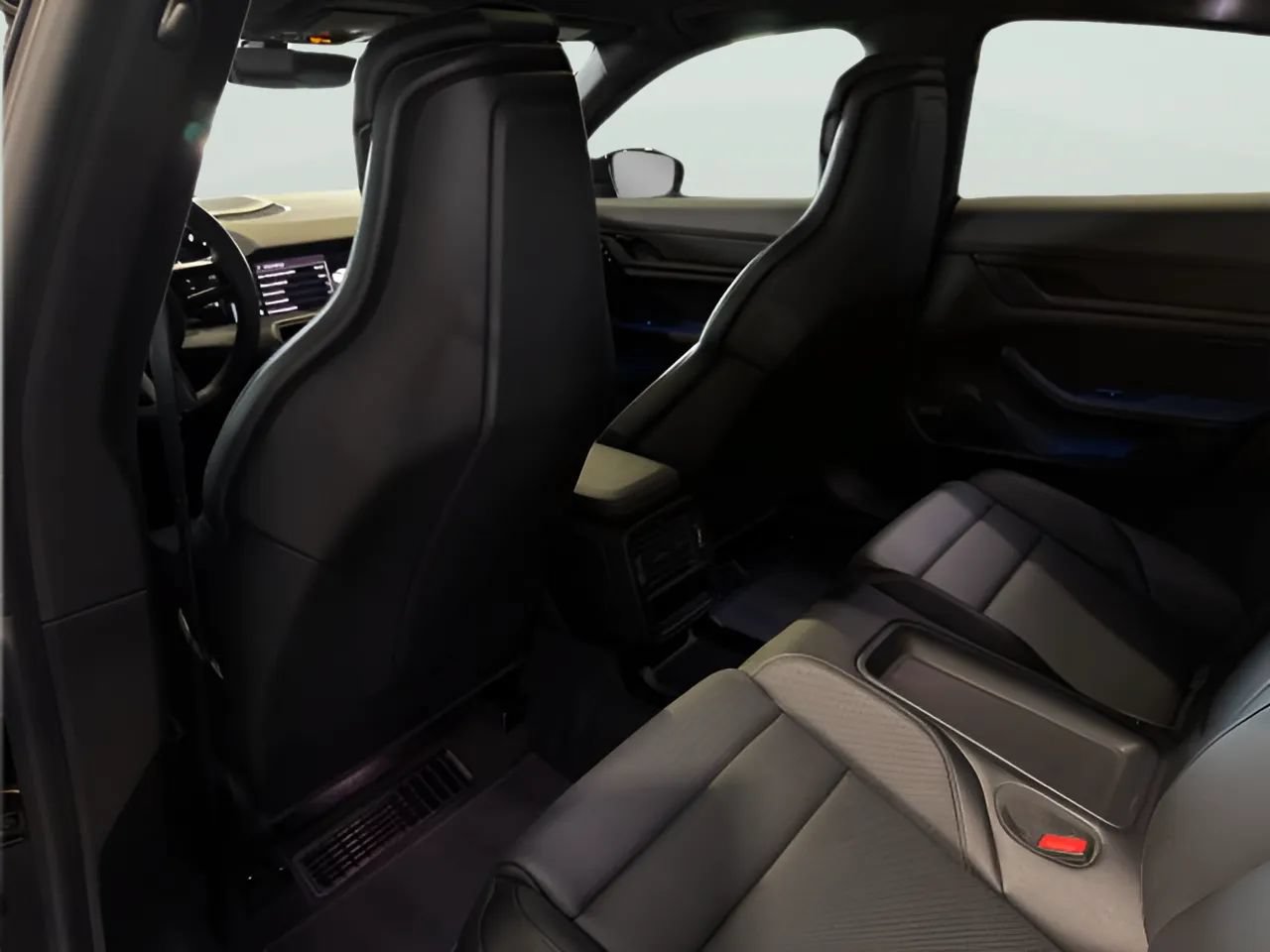 Used 2022 Porsche Taycan RWD image 14