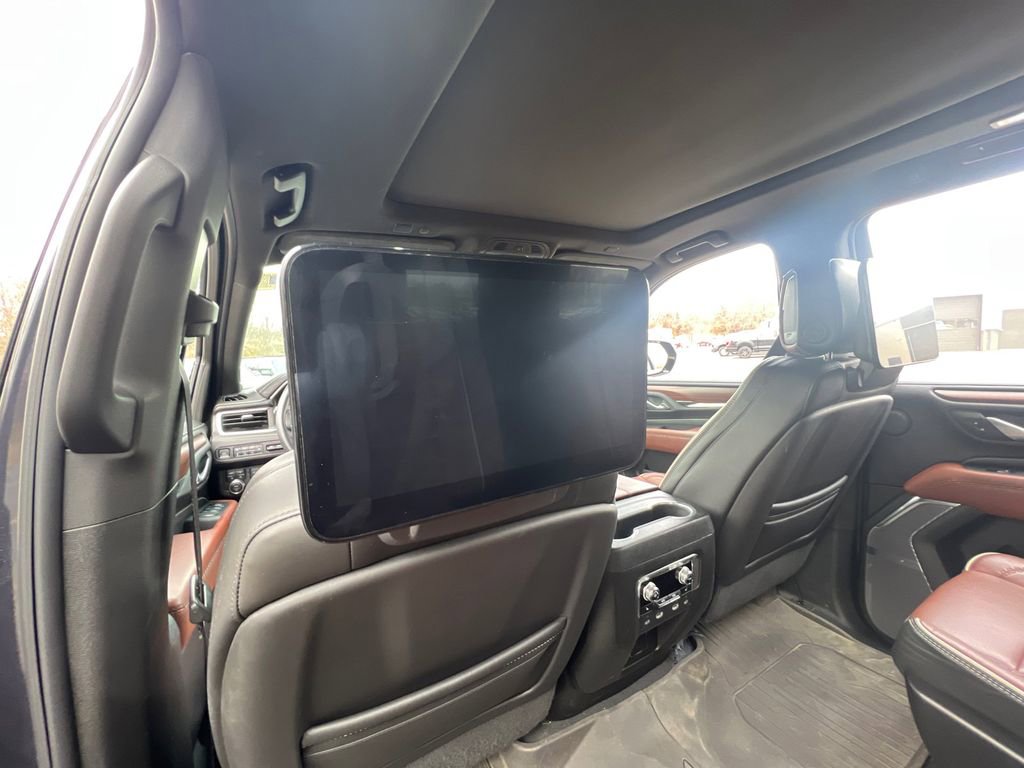 Used 2023 GMC Yukon Denali Ultimate image 32