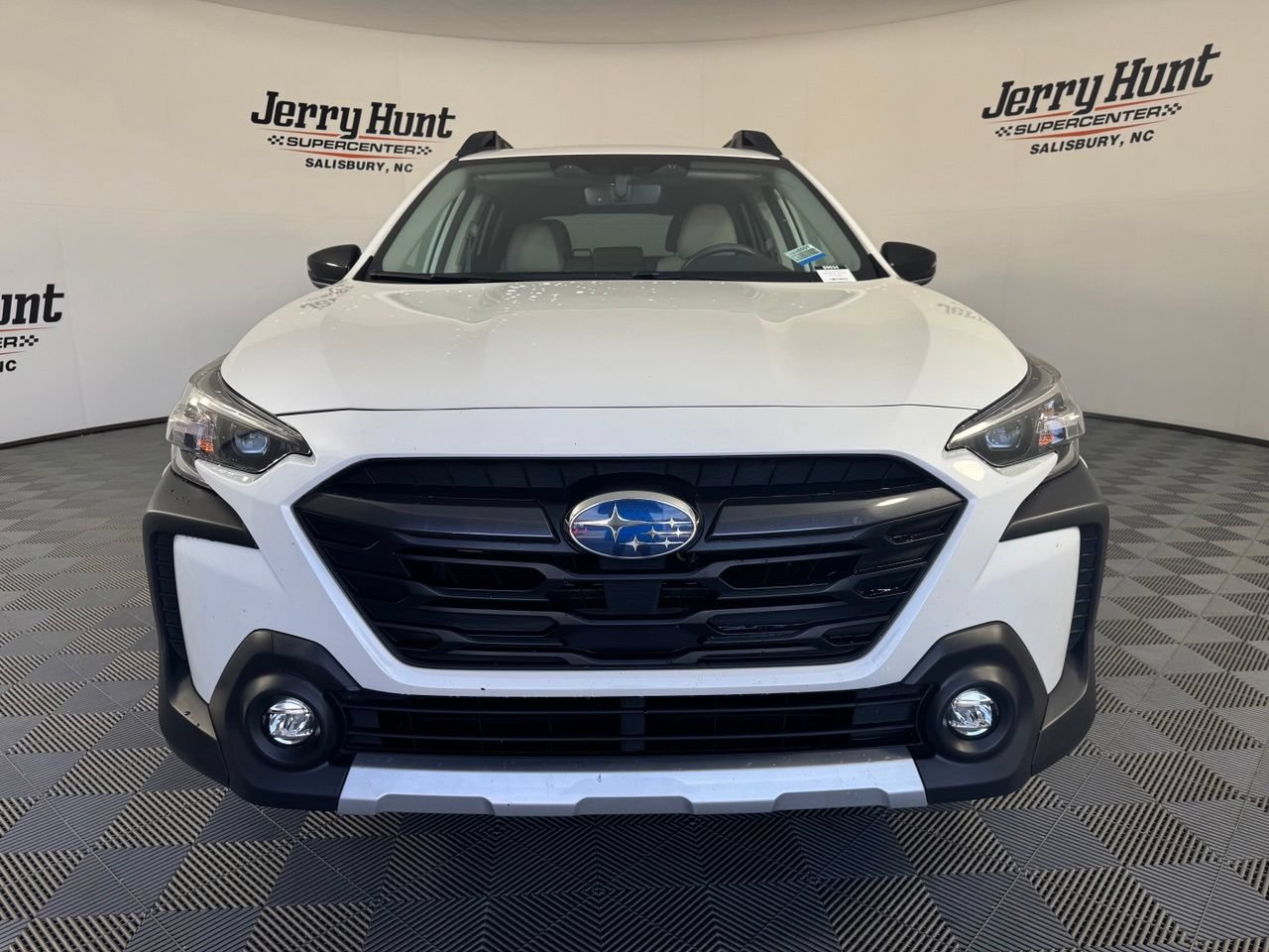 Used 2023 Subaru Outback Limited AWD/4WD image 5
