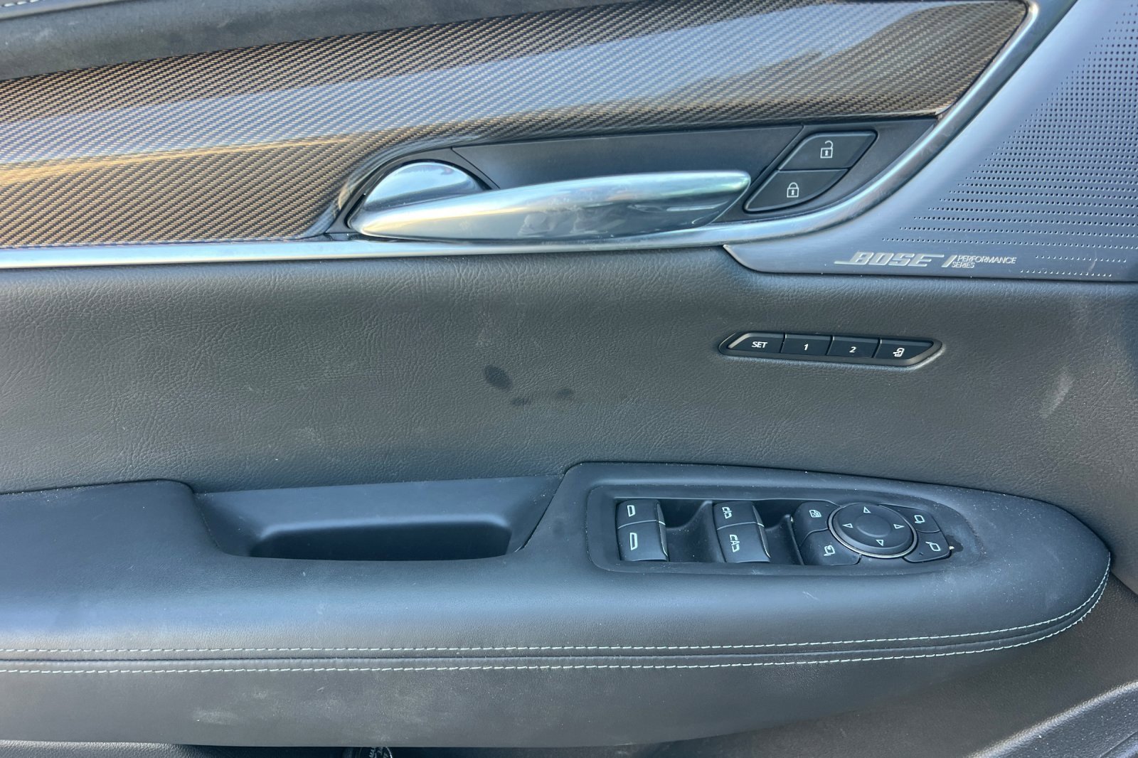 Certified 2024 Cadillac XT6 Sport w/ Platinum Package image 11