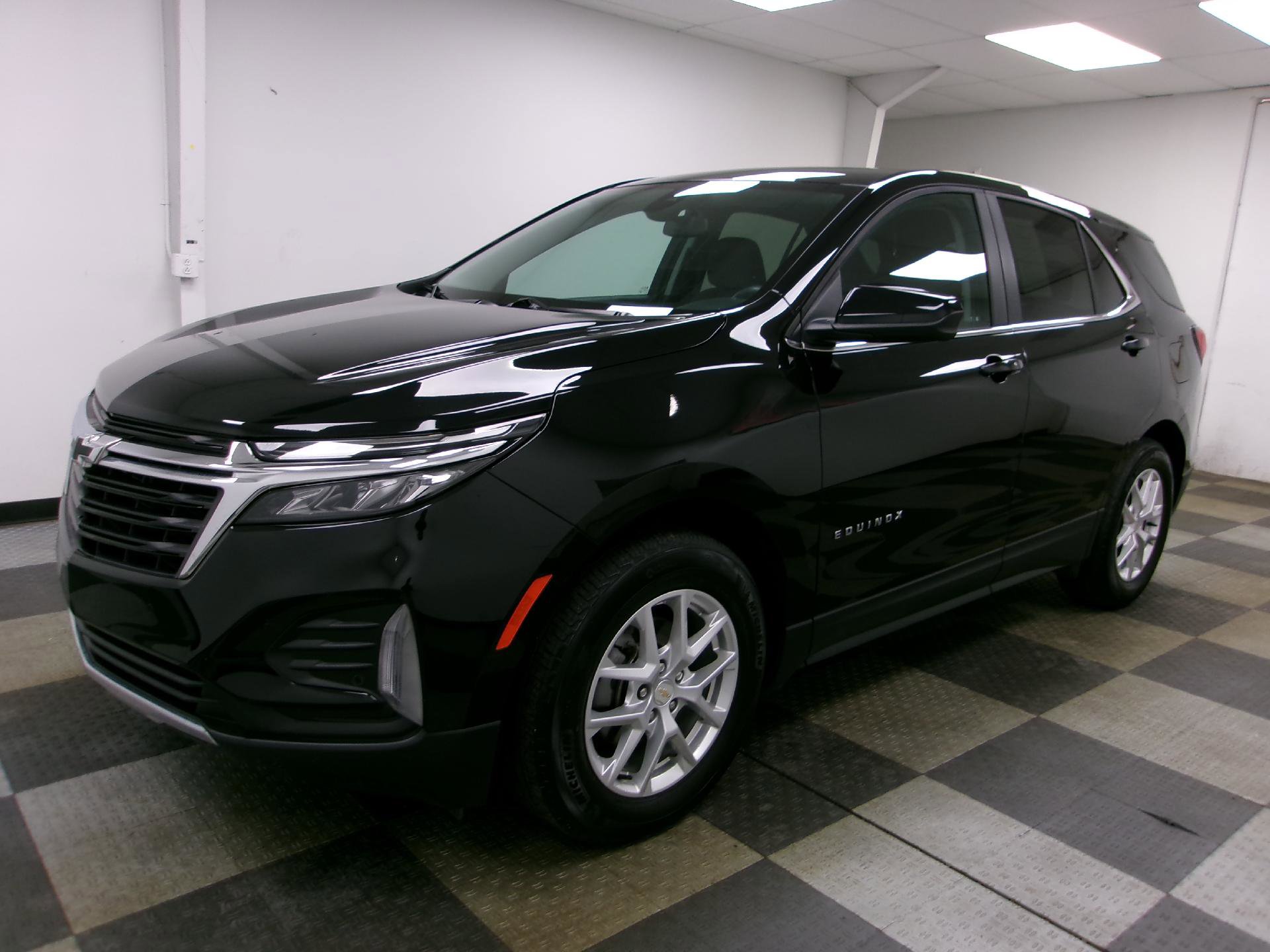 Certified 2023 Chevrolet Equinox LT FWD image 1