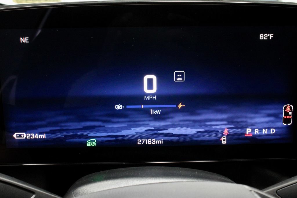 Used 2024 Chevrolet Equinox EV RS FWD image 29