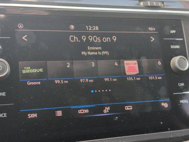 Used 2024 Volkswagen Tiguan SE image 18