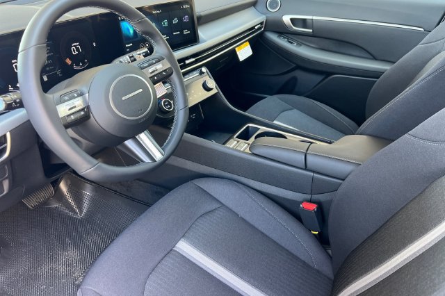 New 2026 Hyundai Sonata SEL FWD image 9