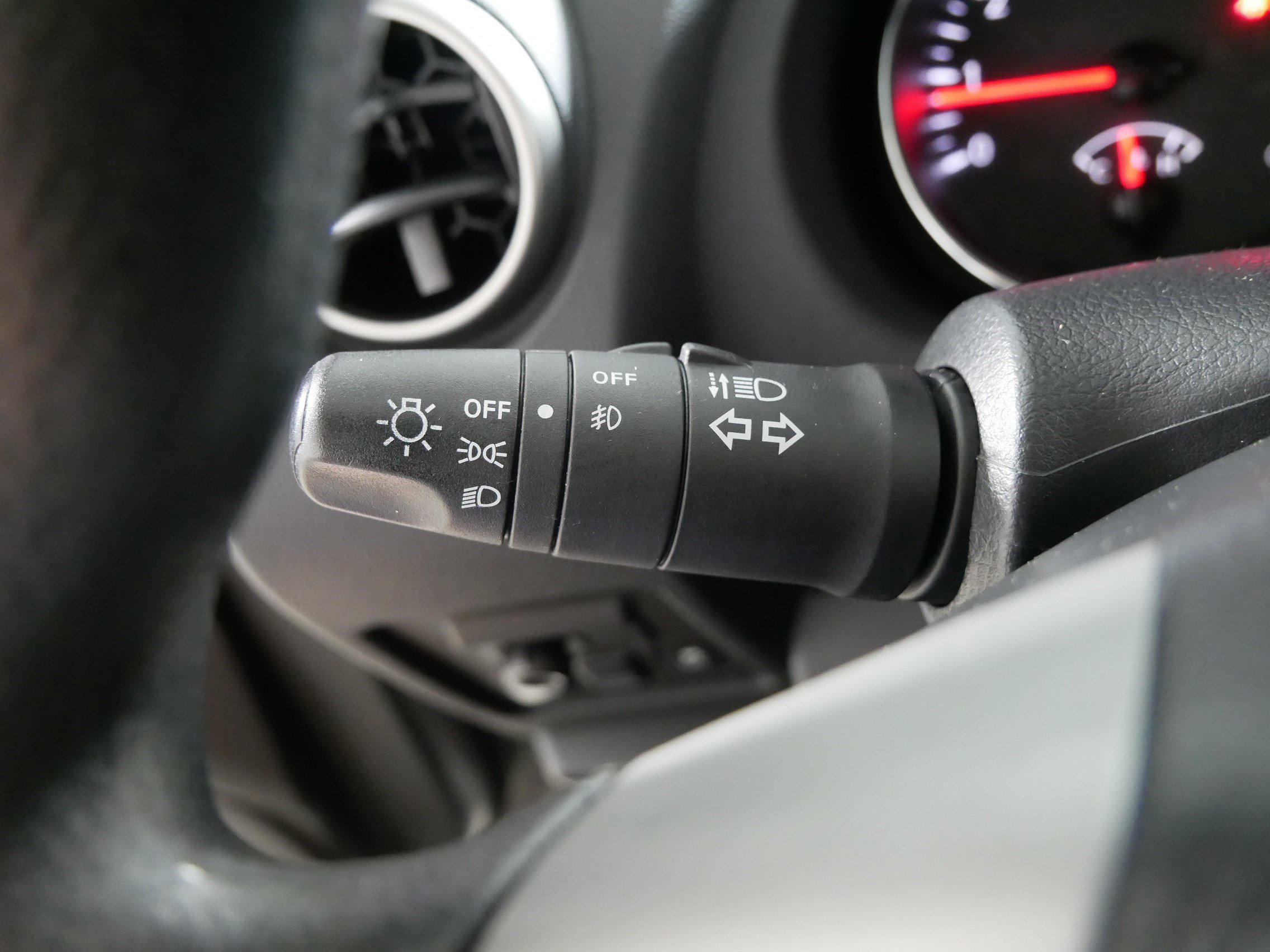 Used 2013 Nissan Rogue S w/ Special Edition Pkg AWD/4WD image 31