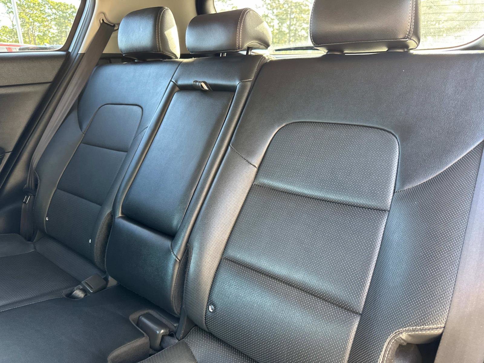 Used 2022 Kia Sportage EX w/ EX Technology Package image 13