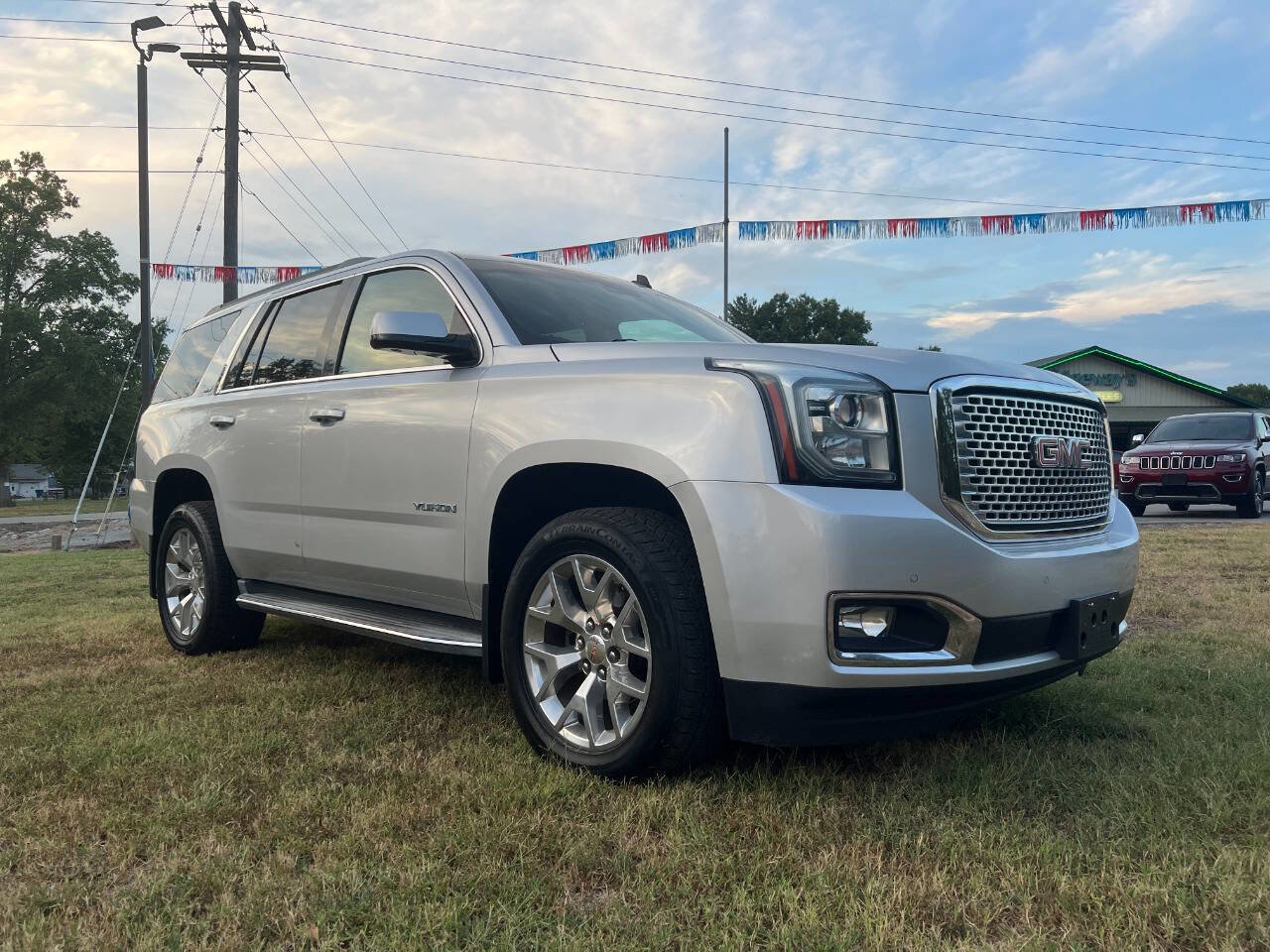 Used 2015 GMC Yukon SLT w/ Open Road Package image 1