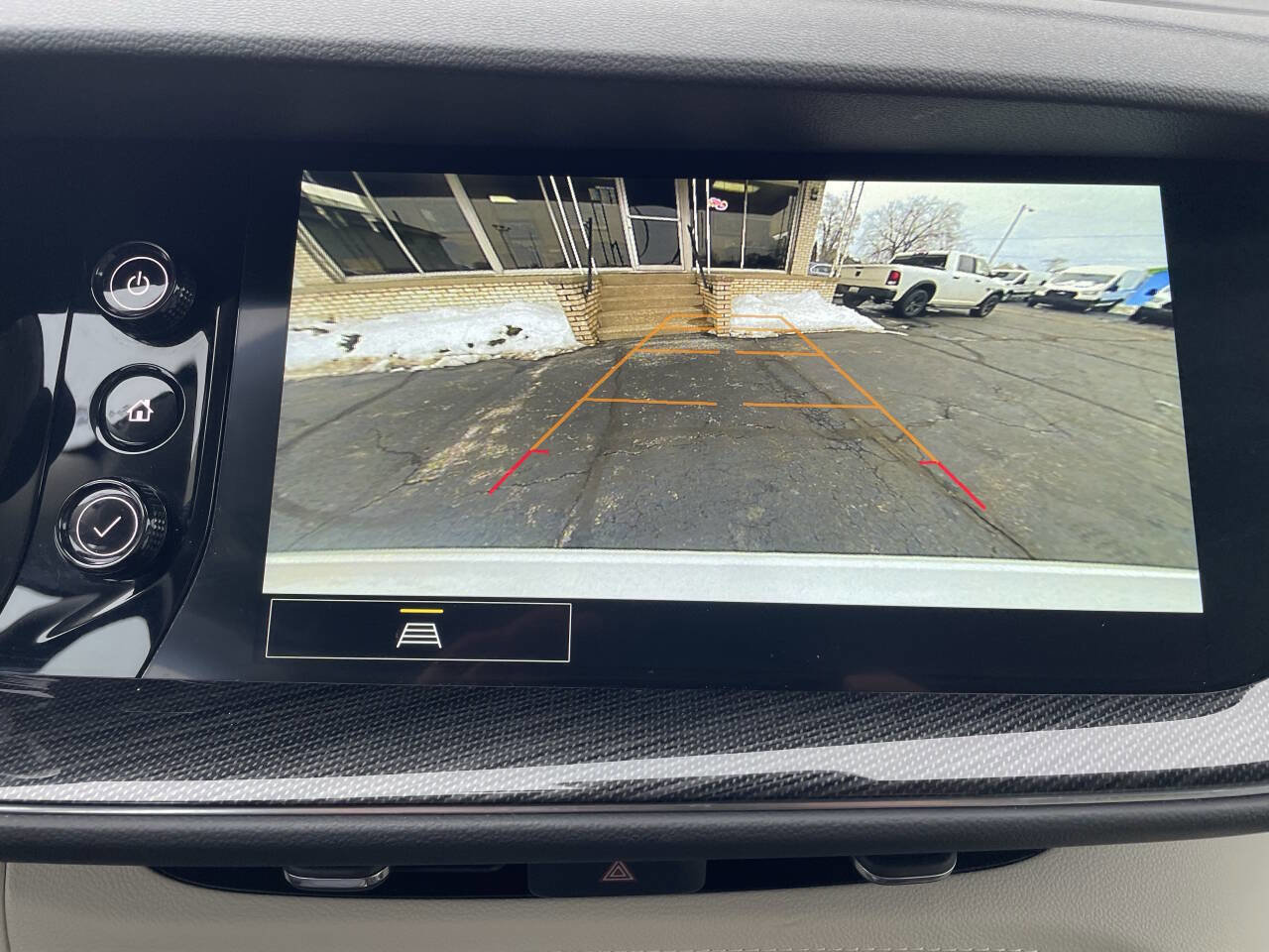 Used 2023 Buick Envision Essence image 22