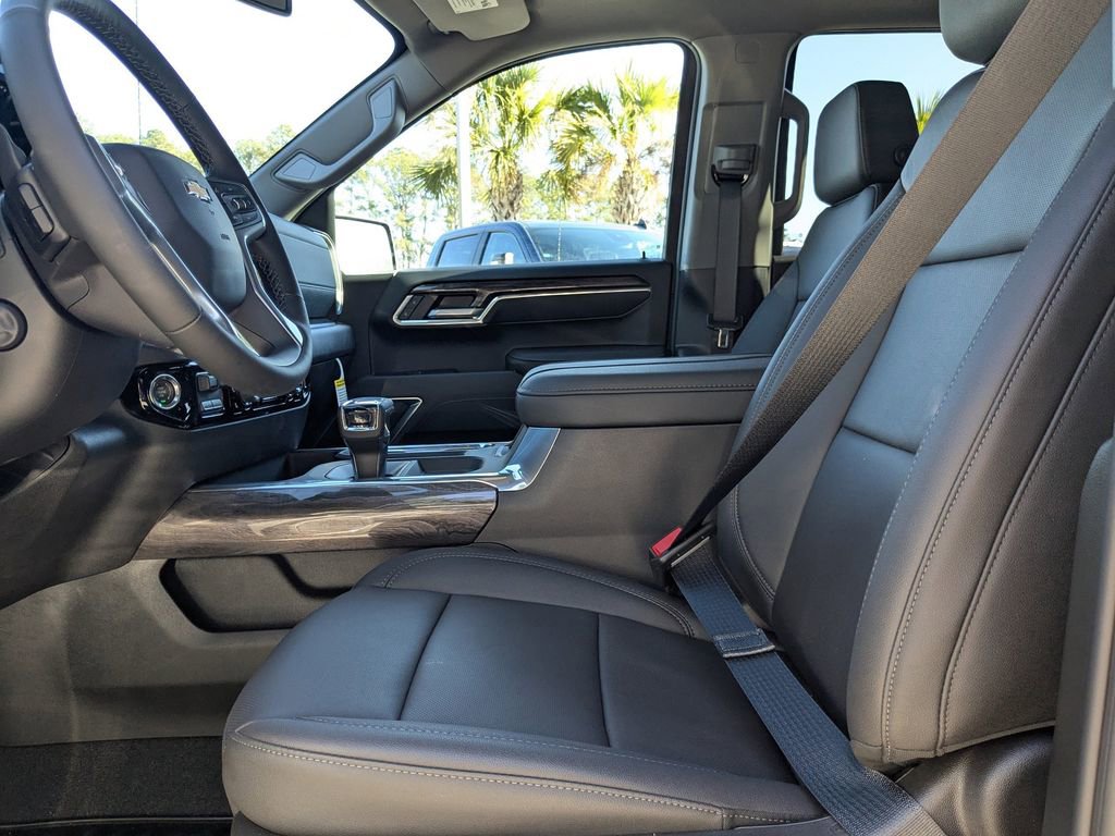 New 2025 Chevrolet Silverado 1500 LTZ w/ LTZ Premium Package image 21