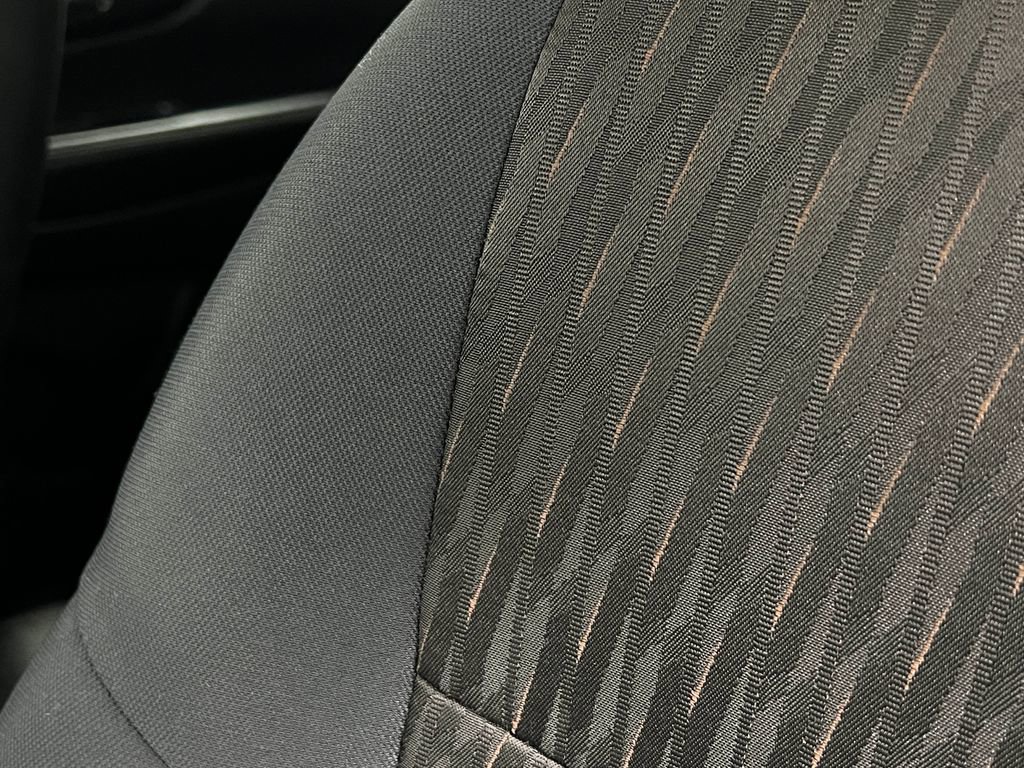 Used 2017 Nissan Rogue SV image 17