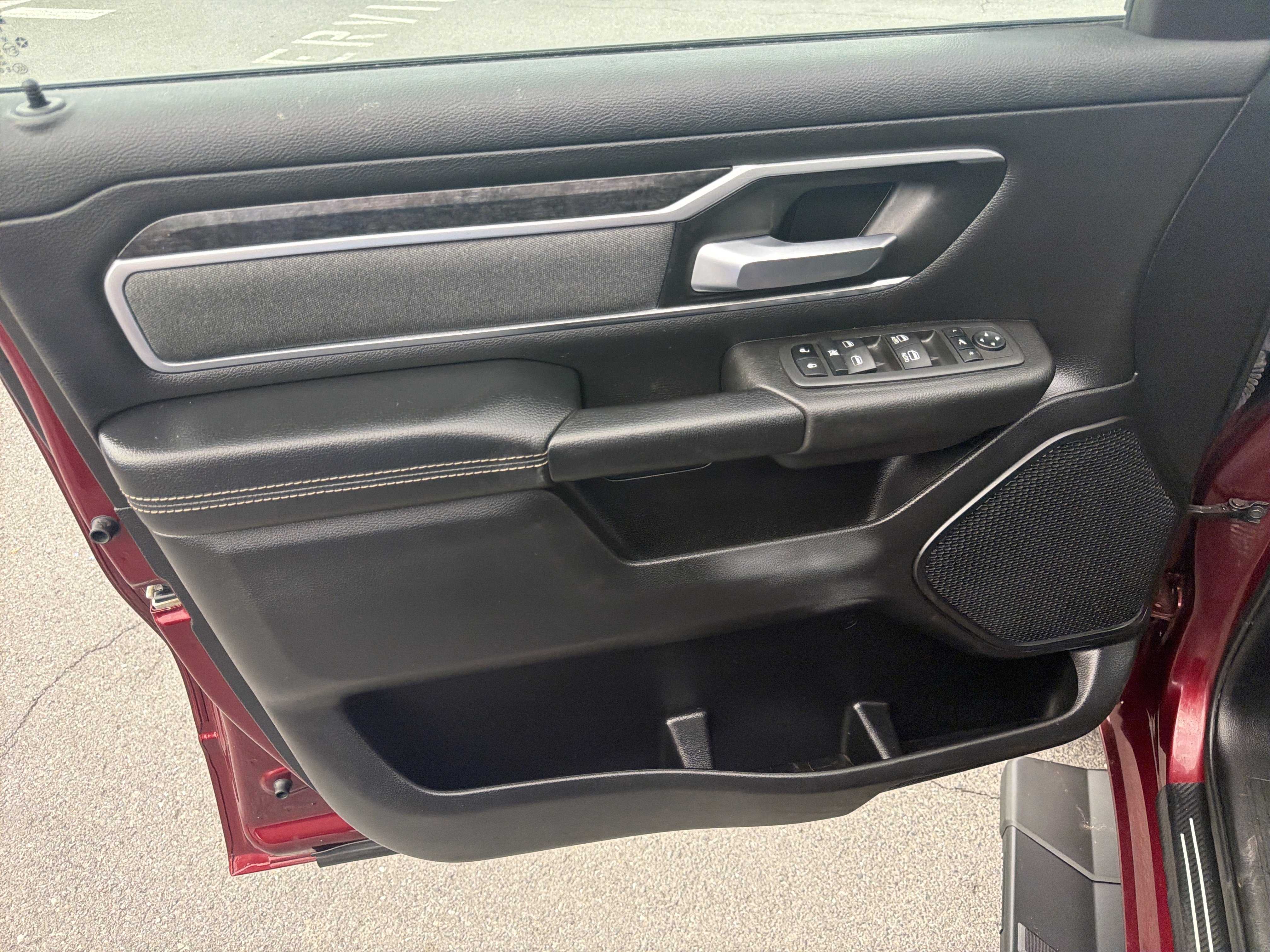 Used 2023 RAM 1500 Big Horn AWD/4WD image 15