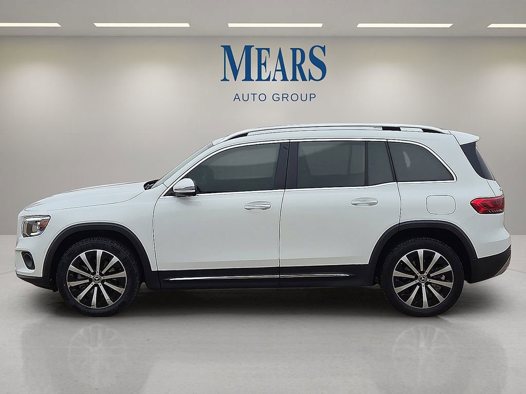 Used 2021 Mercedes-Benz GLB 250 w/ Premium Package image 2