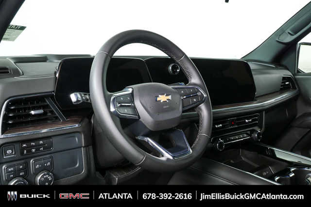 Used 2025 Chevrolet Tahoe LT image 4