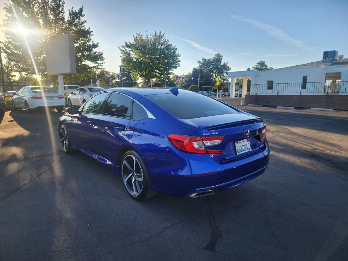 Used 2019 Honda Accord Sport image 3