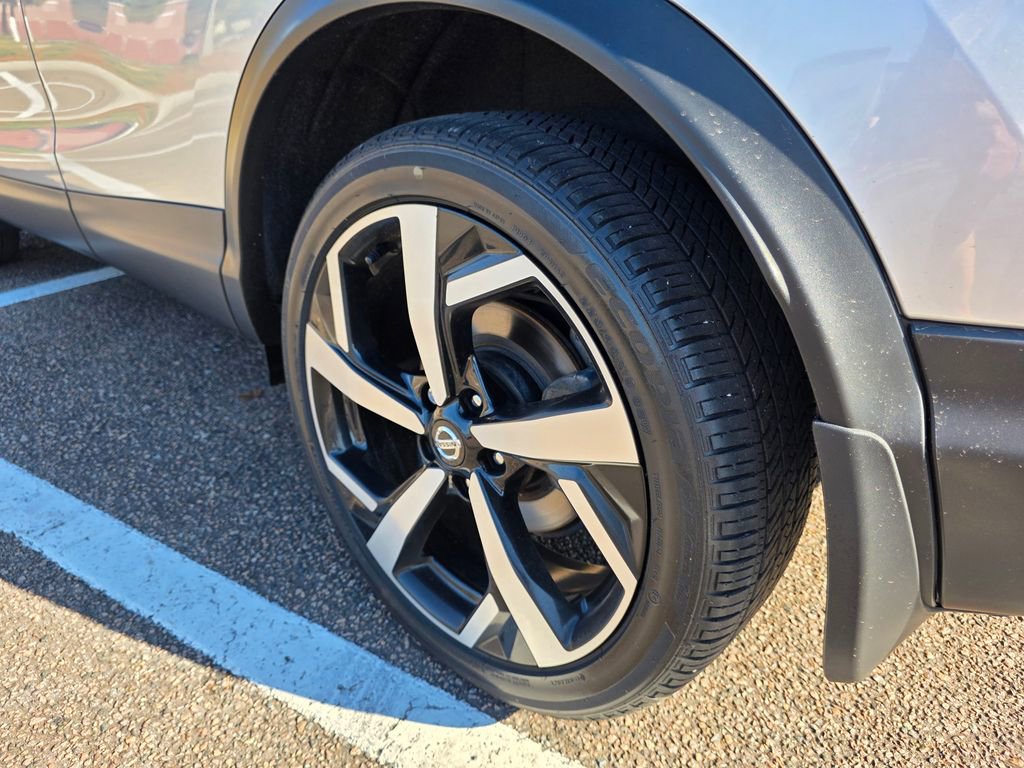 Used 2022 Nissan Rogue Sport SL w/ Premium Package image 33