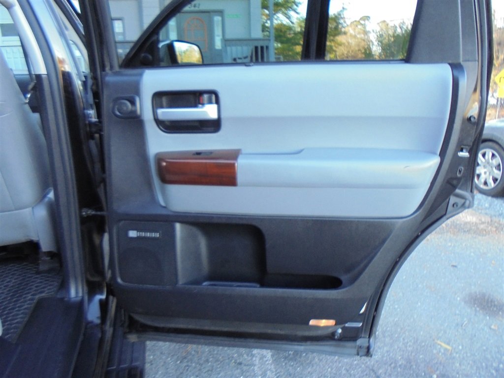 Used 2012 Toyota Sequoia Platinum image 27