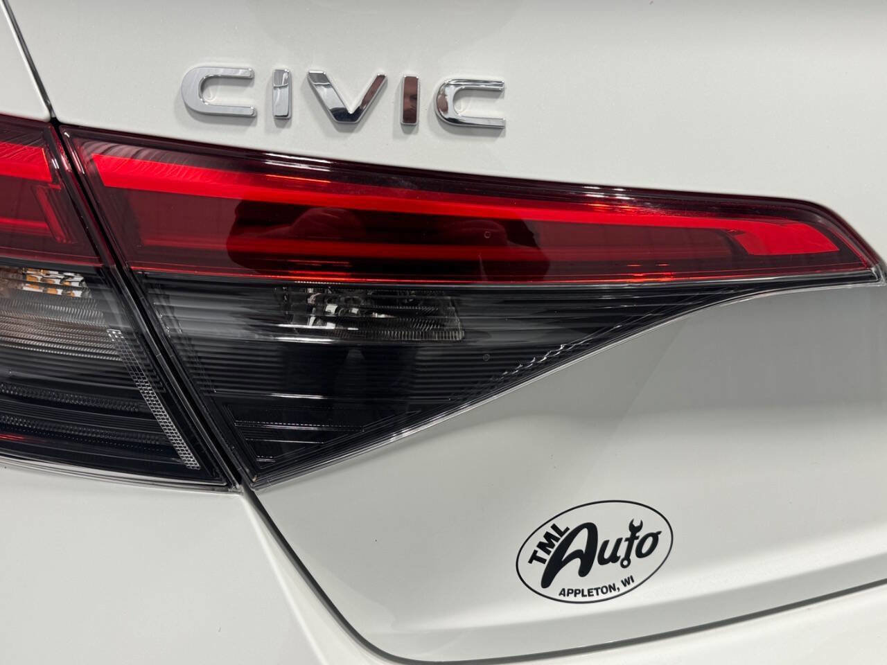 Used 2024 Honda Civic Touring image 5