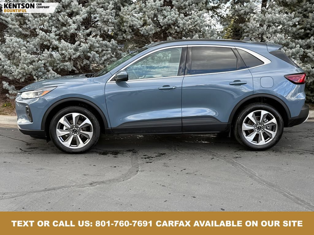 Used 2025 Ford Escape Platinum image 4