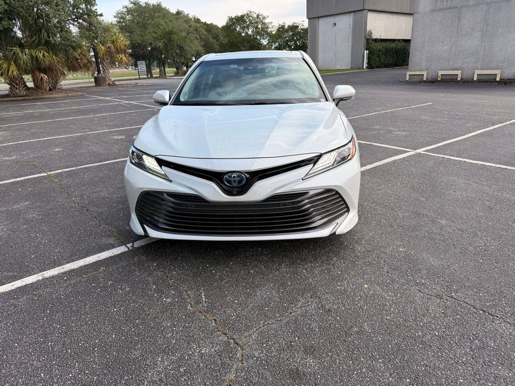 Used 2018 Toyota Camry XLE w/ Audio Package FWD image 2