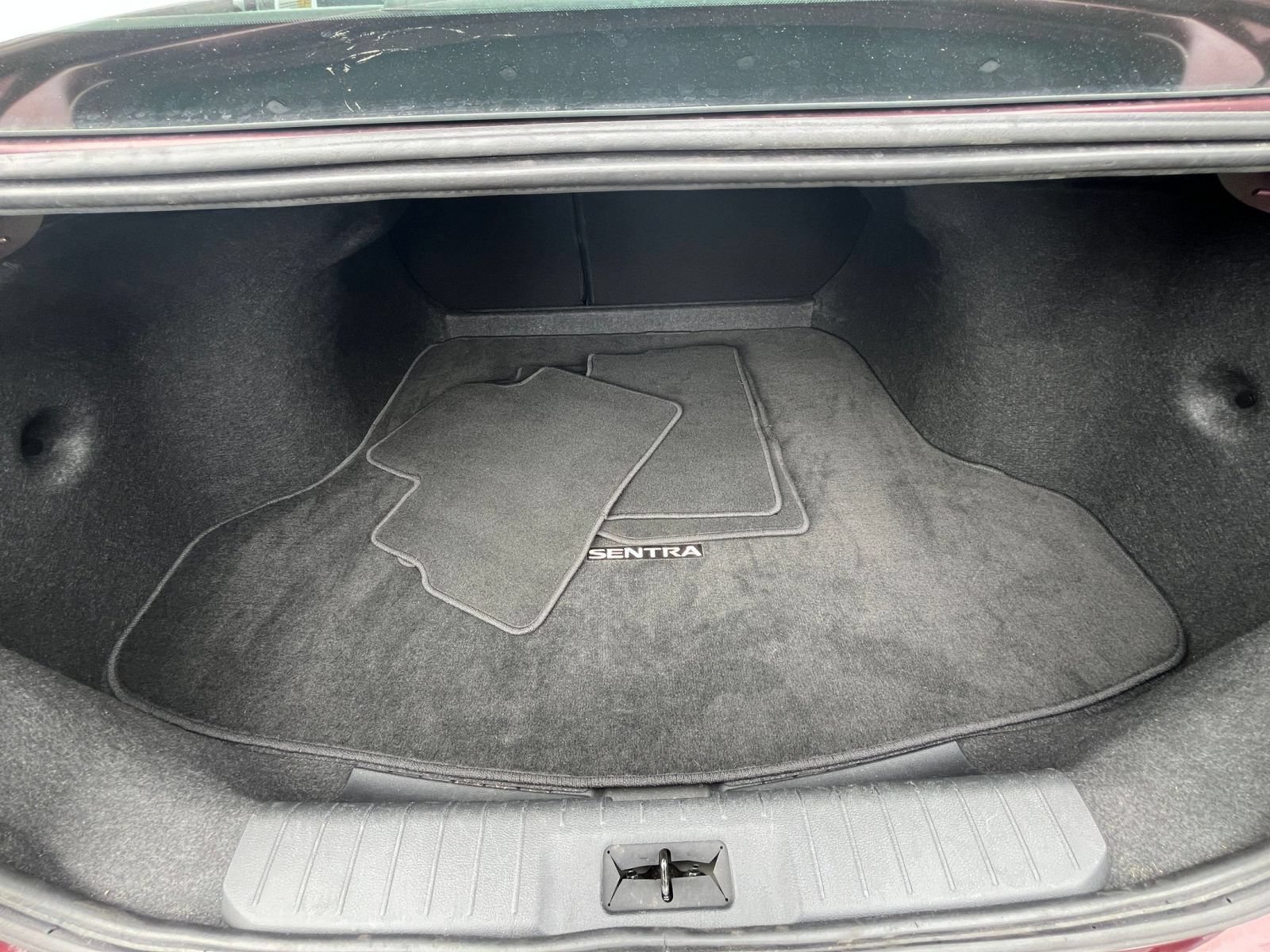 Used 2025 Nissan Sentra SV FWD image 26