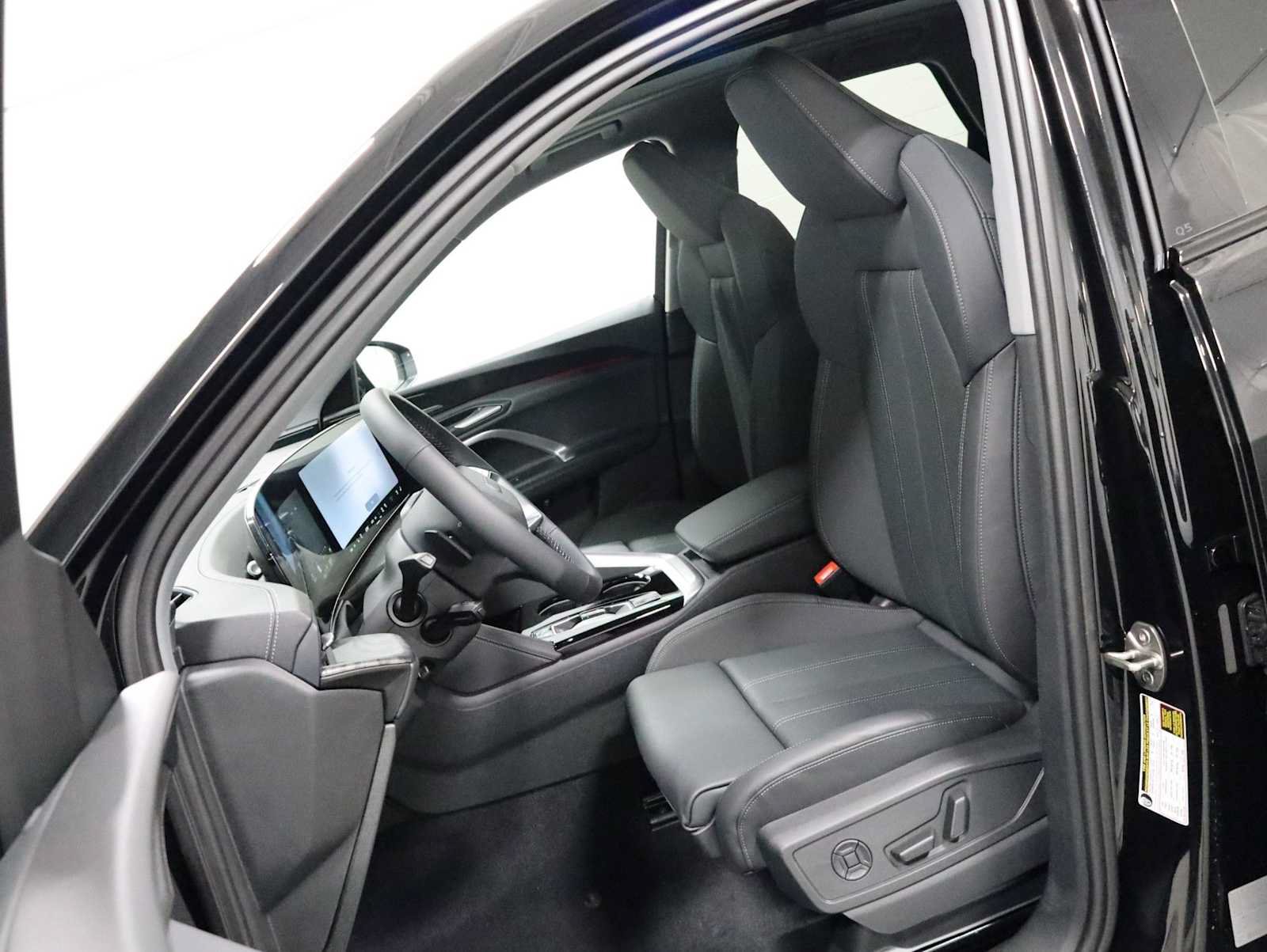 New 2026 Audi Q5 Premium Plus AWD/4WD image 5