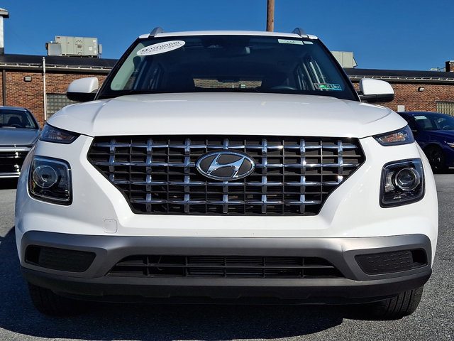 Certified 2024 Hyundai Venue SEL video 2