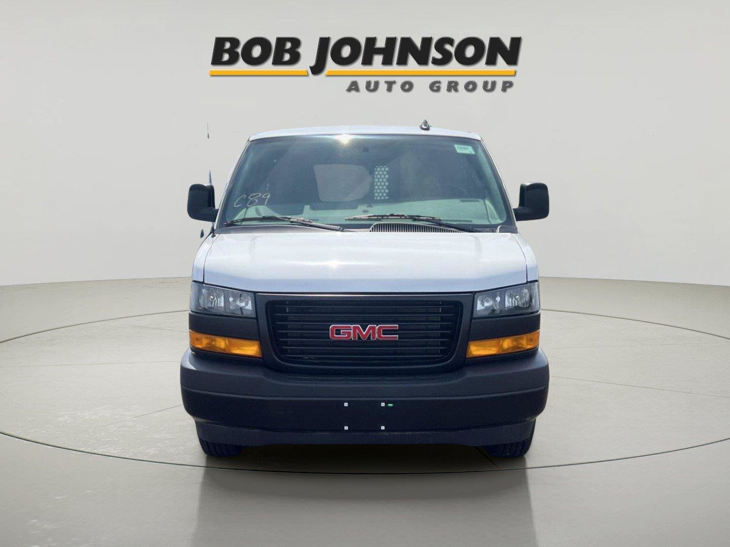 New 2026 GMC Savana 3500 w/ Driver Convenience Package RWD image 4