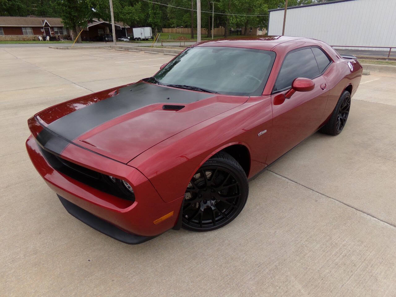 Used 2014 Dodge Challenger R/T RWD image 3