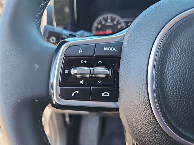Certified 2023 Kia Sorento EX image 22