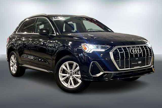 Certified 2024 Audi Q3 2.0T Premium Plus w/ Premium Plus Package