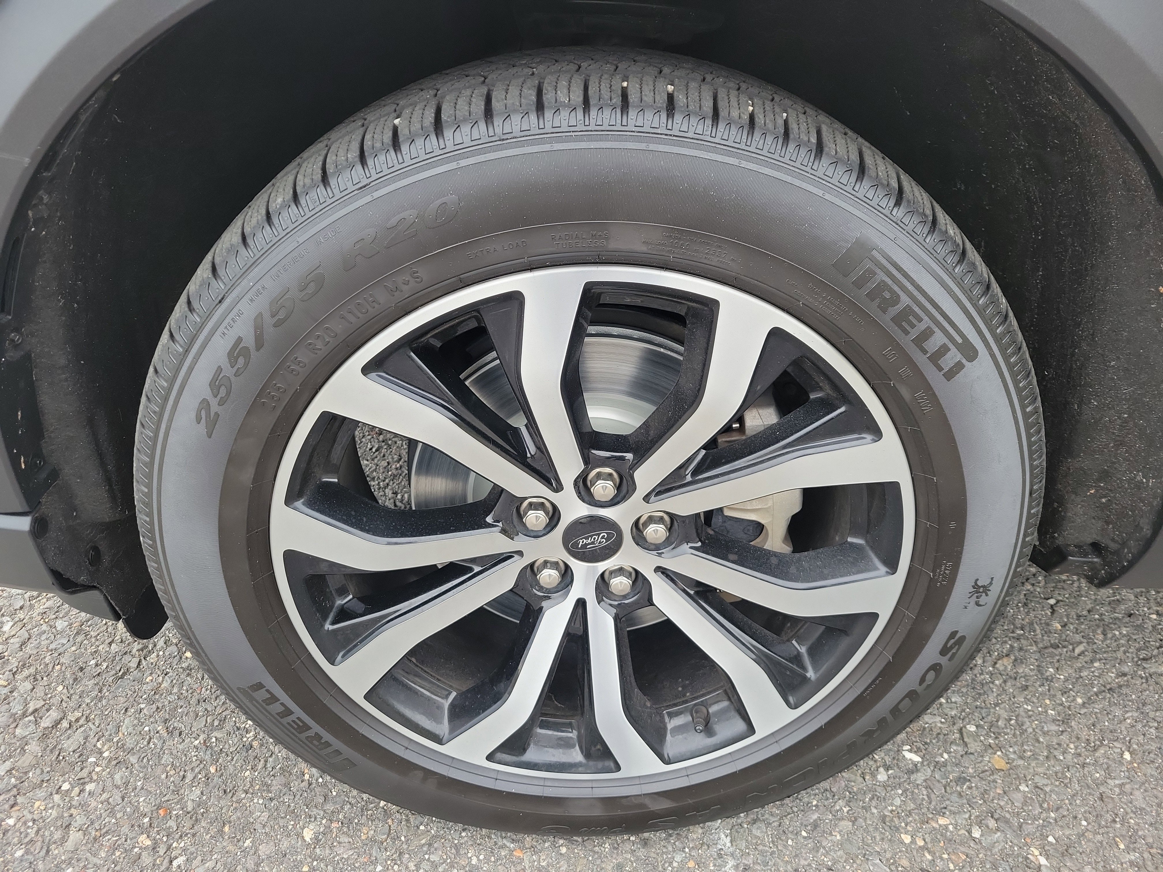 Used 2022 Ford Explorer ST image 12