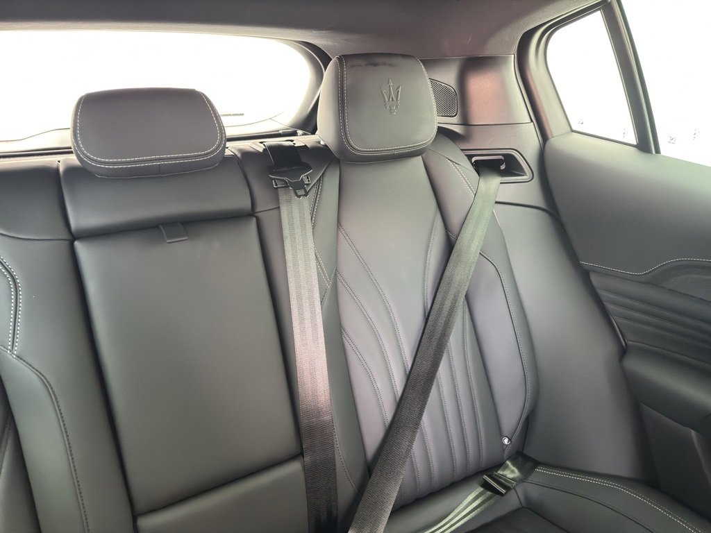 New 2025 Maserati Grecale GT image 13