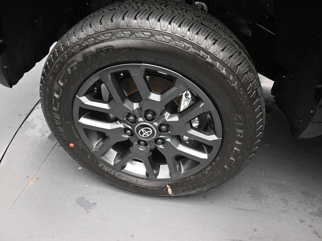Used 2025 Toyota Tundra Platinum image 18