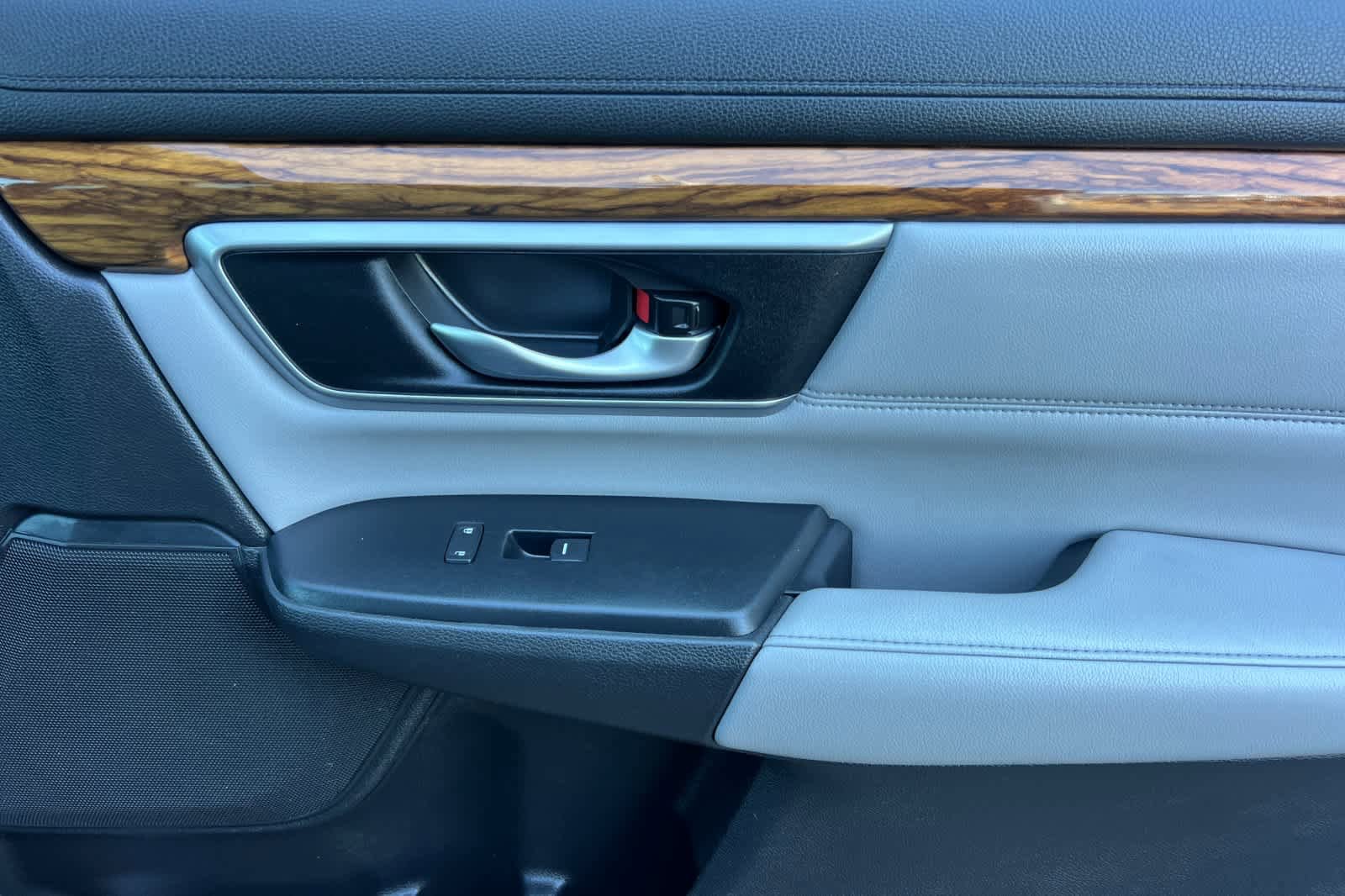 Used 2017 Honda CR-V EX-L image 19