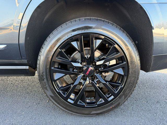 Used 2021 GMC Yukon Denali w/ Denali Premium Package RWD image 15