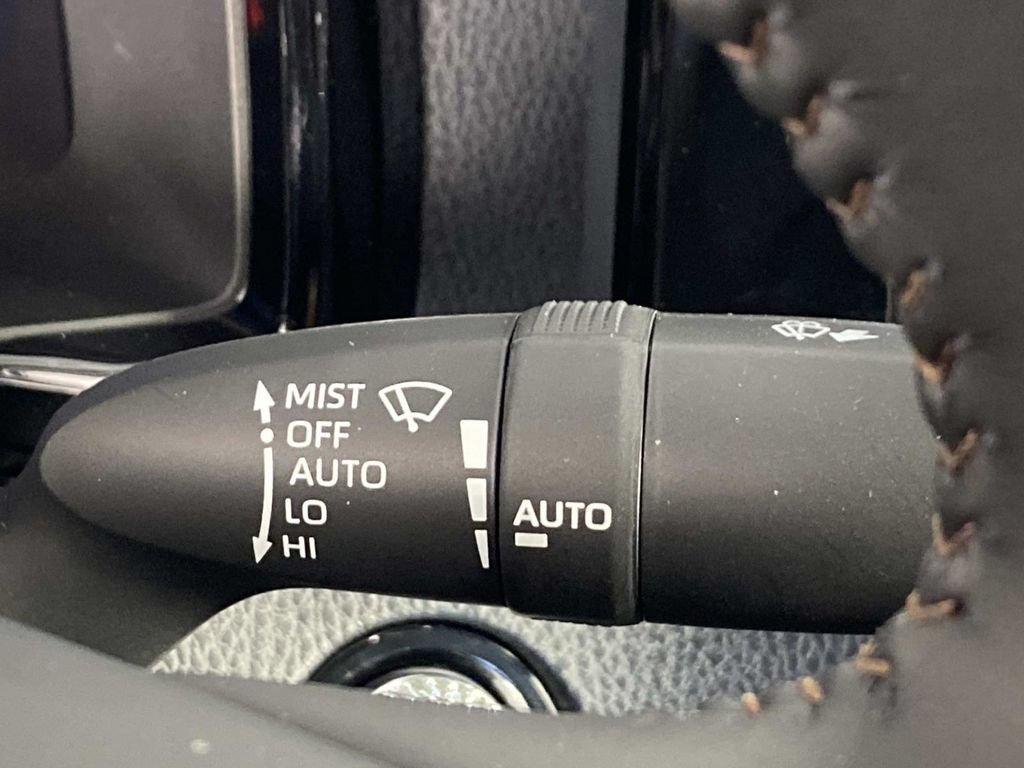 Used 2026 Toyota Camry XLE w/ Premium Plus Package AWD/4WD image 19