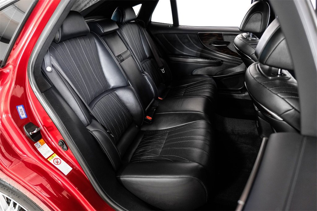 Used 2018 Lexus LS 500 image 36