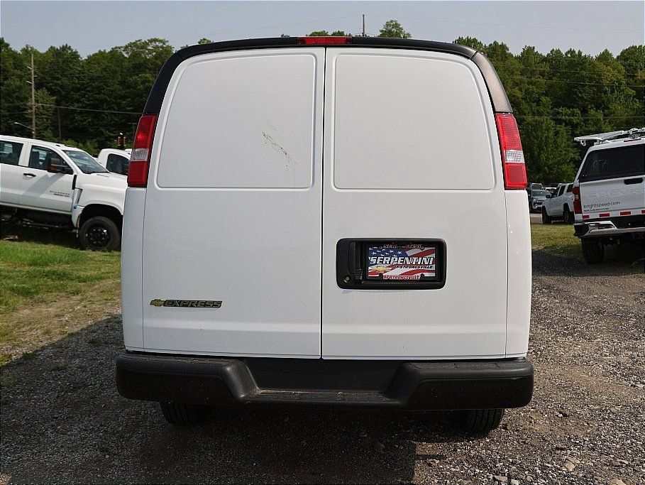 New 2025 Chevrolet Express 2500 w/ Communications Package image 7