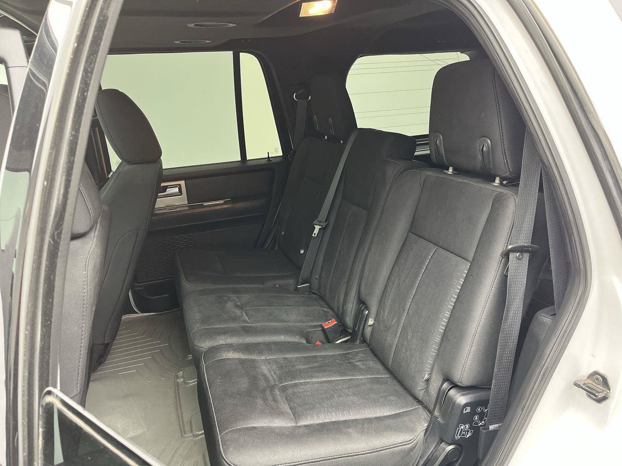 Used 2017 Ford Expedition XLT AWD/4WD image 12