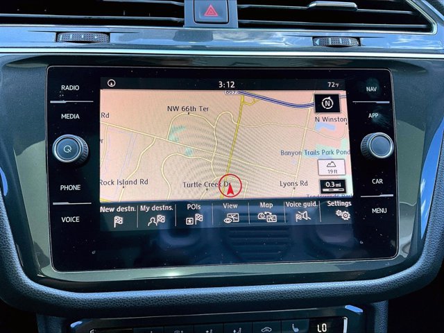 Used 2019 Volkswagen Tiguan SEL FWD image 24