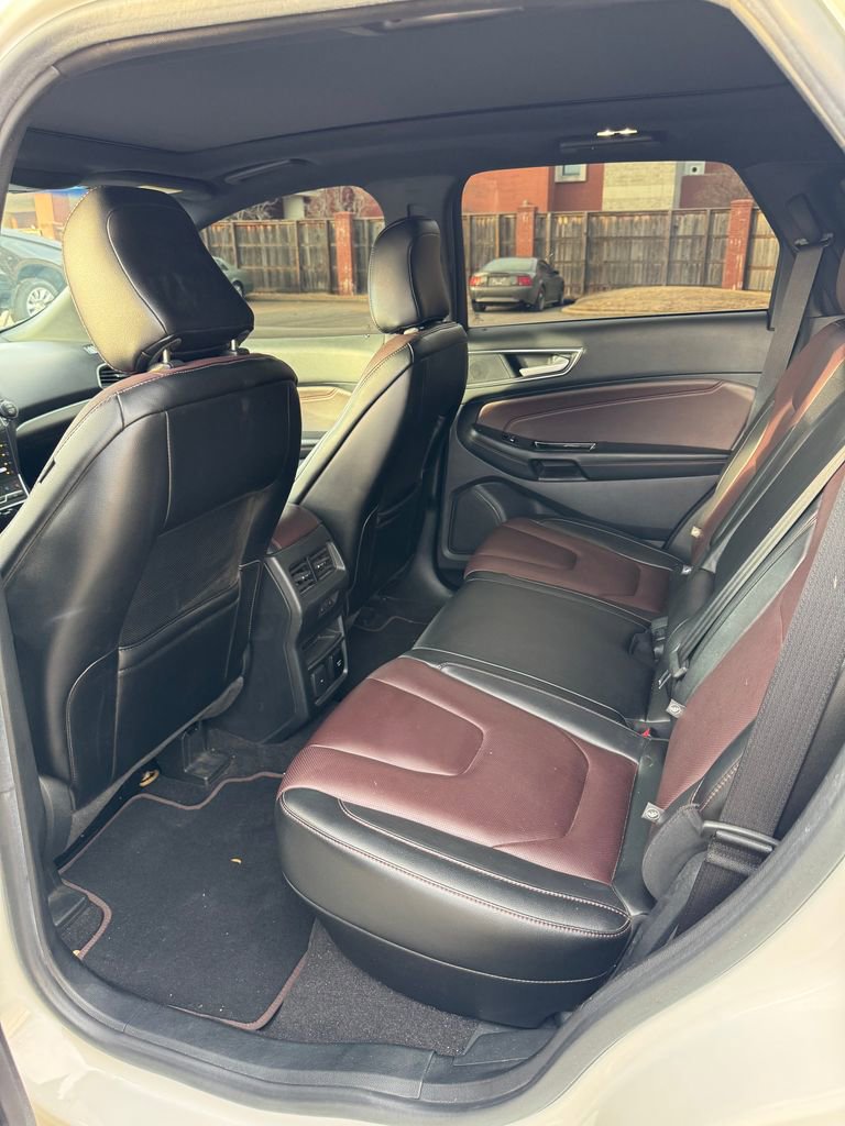 Used 2020 Ford Edge Titanium w/ Equipment Group 301A image 33