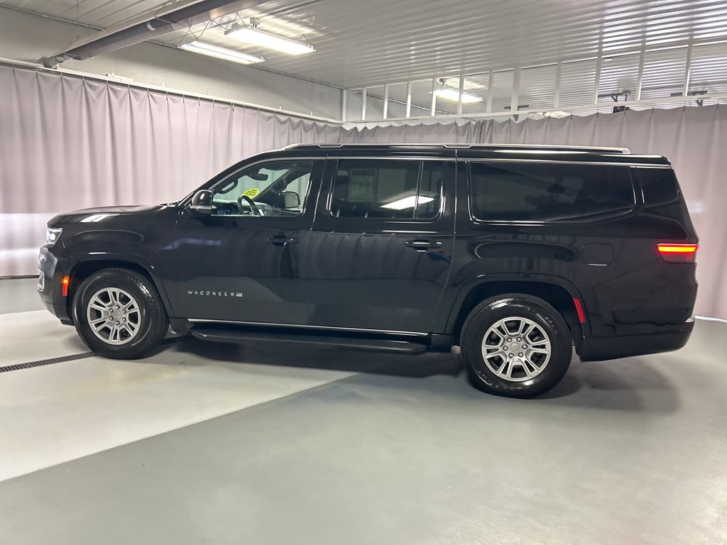 Used 2024 Jeep Wagoneer L 4WD image 4