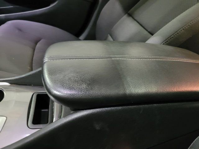 Used 2021 Chevrolet Malibu LT image 42