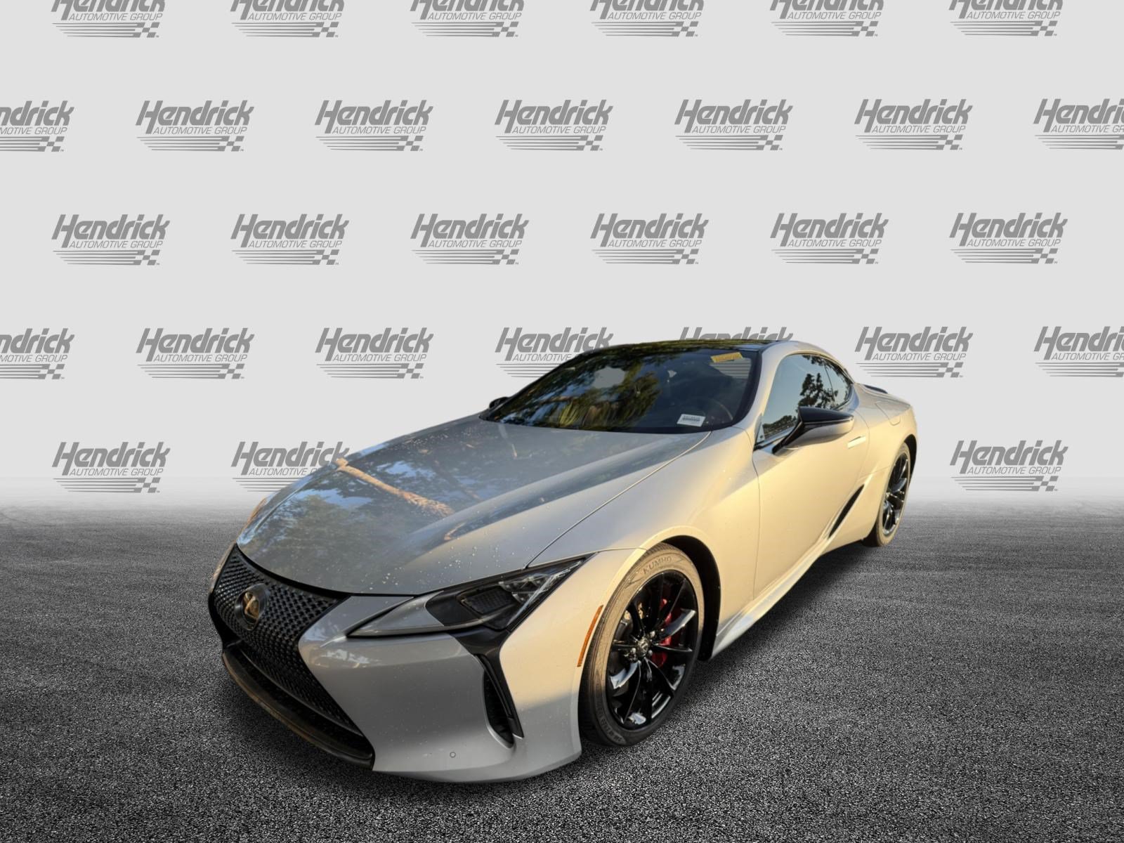 Used 2018 Lexus LC 500 Coupe w/ Touring Package RWD image 5