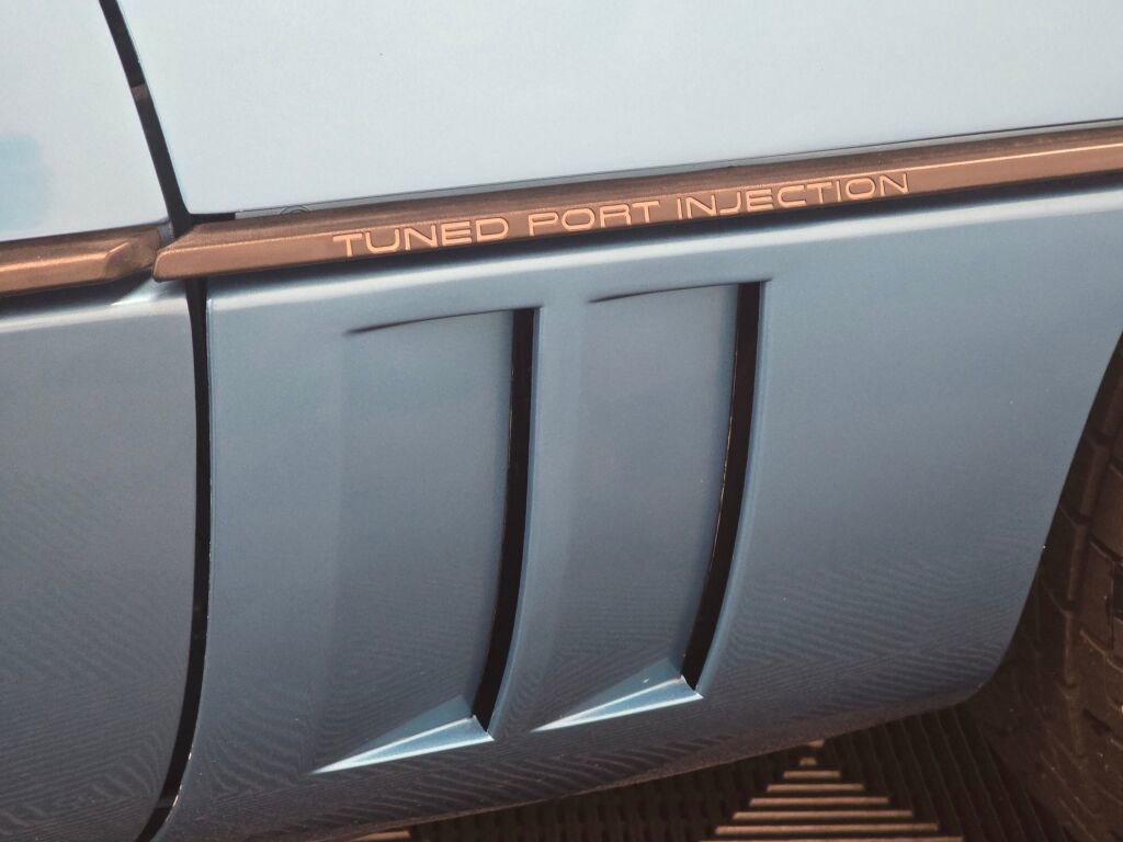 Used 1988 Chevrolet Corvette Convertible image 23